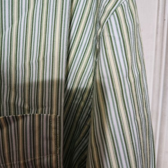 Banana Republic Men's Light Green Striped Shirt - Picture 11 of 15